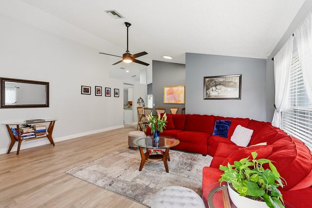 12445 SW 7th Place, Davie, FL 33325