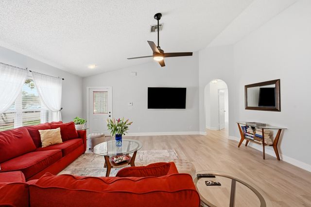 12445 SW 7th Place, Davie, FL 33325