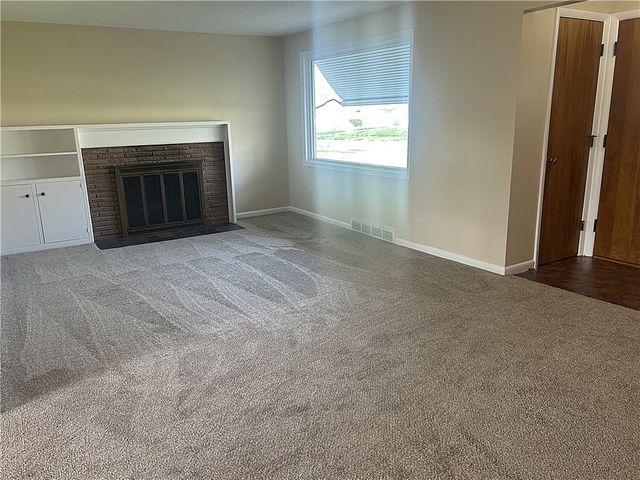 99 Howedale Drive, Greece, NY 14616