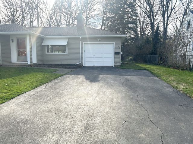 99 Howedale Drive, Greece, NY 14616