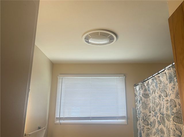 99 Howedale Drive, Greece, NY 14616