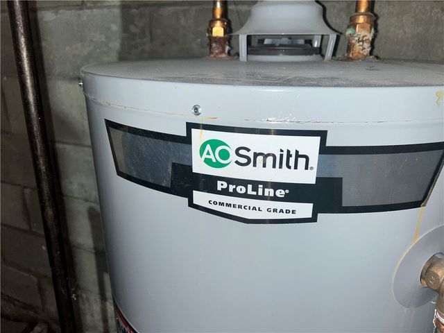 99 Howedale Drive, Greece, NY 14616