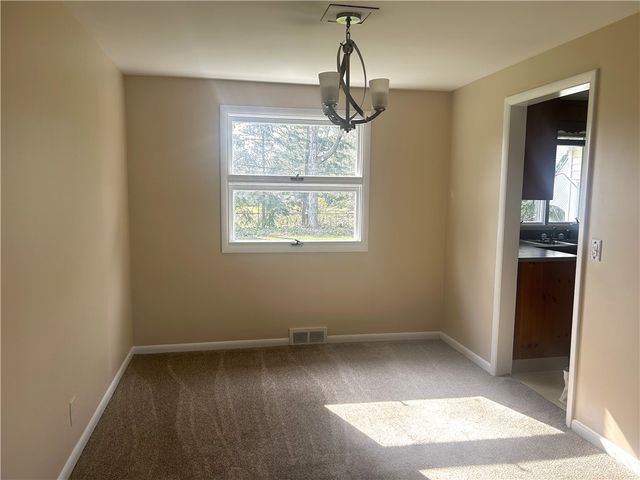 99 Howedale Drive, Greece, NY 14616