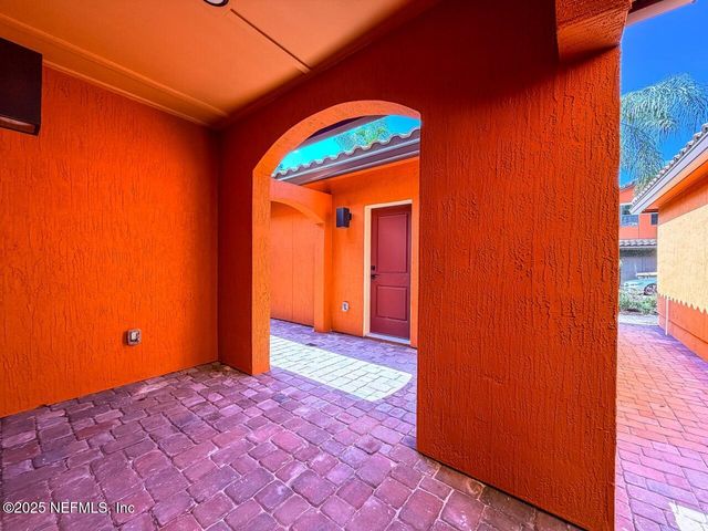 8861 AMALFI Court, Jacksonville, FL 32217