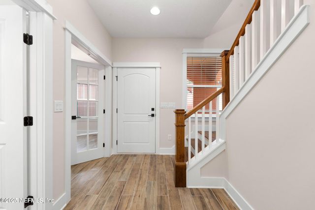 8861 AMALFI Court, Jacksonville, FL 32217