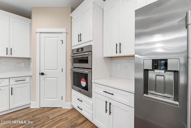 8861 AMALFI Court, Jacksonville, FL 32217