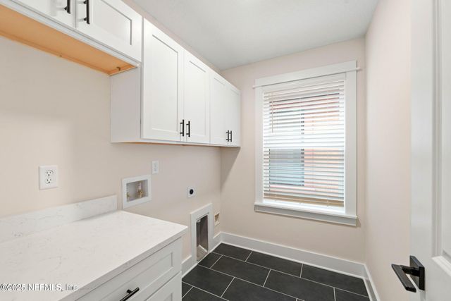 8861 AMALFI Court, Jacksonville, FL 32217