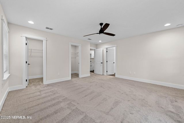 8861 AMALFI Court, Jacksonville, FL 32217