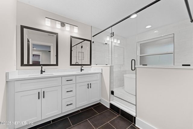 8861 AMALFI Court, Jacksonville, FL 32217