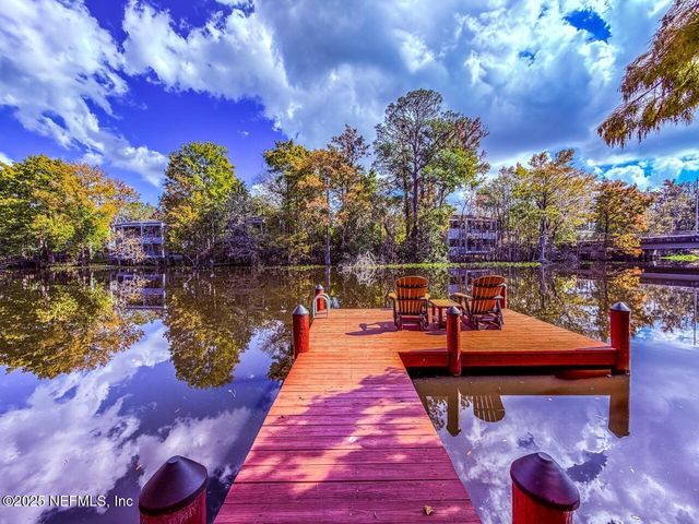 8861 AMALFI Court, Jacksonville, FL 32217