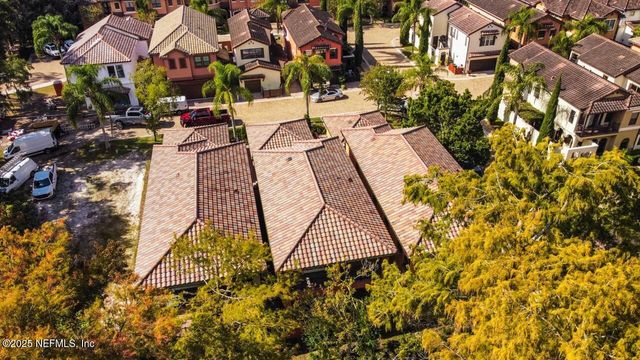 8861 AMALFI Court, Jacksonville, FL 32217