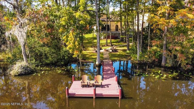 8861 AMALFI Court, Jacksonville, FL 32217