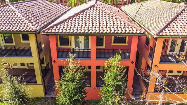 8861 AMALFI Court, Jacksonville, FL 32217