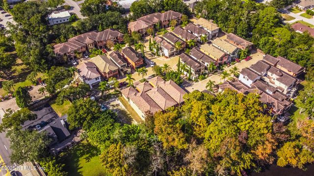 8861 AMALFI Court, Jacksonville, FL 32217