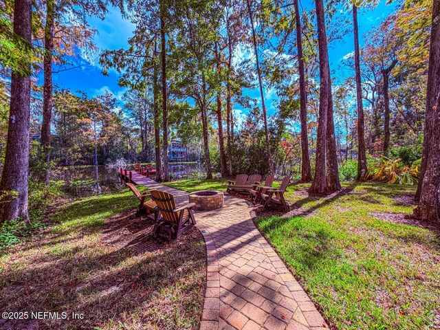 8861 AMALFI Court, Jacksonville, FL 32217