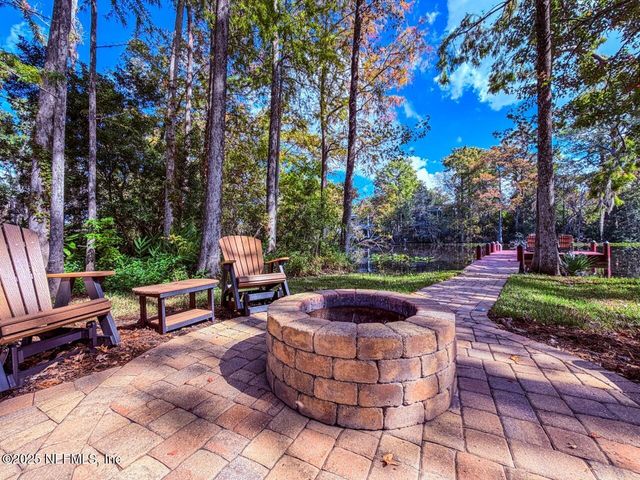 8861 AMALFI Court, Jacksonville, FL 32217