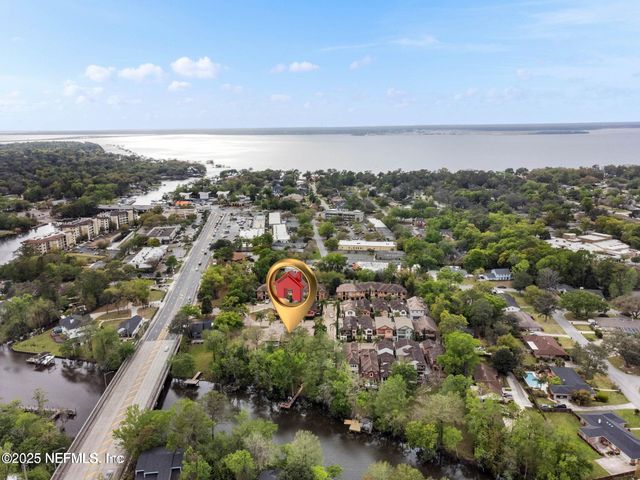 8861 AMALFI Court, Jacksonville, FL 32217