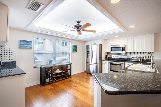 1101 PINELLAS BAYWAY S 206, Tierra Verde, FL 33715