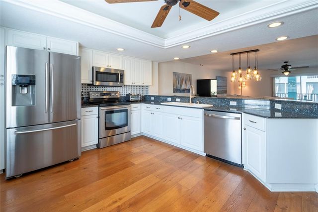 1101 PINELLAS BAYWAY S 206, Tierra Verde, FL 33715