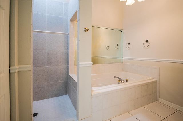 1101 PINELLAS BAYWAY S 206, Tierra Verde, FL 33715