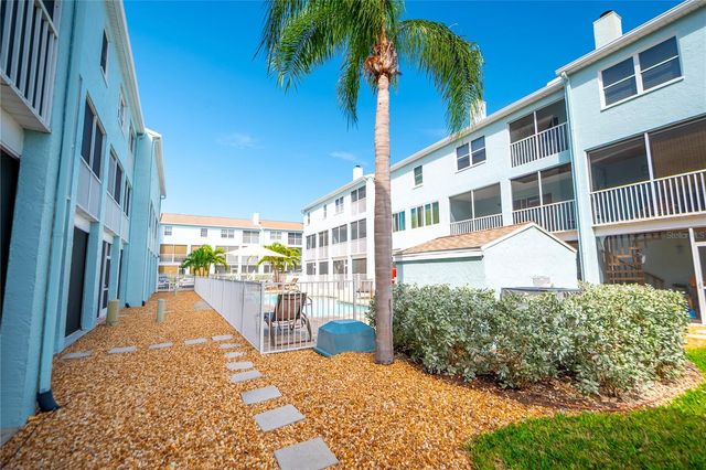 1101 PINELLAS BAYWAY S 206, Tierra Verde, FL 33715