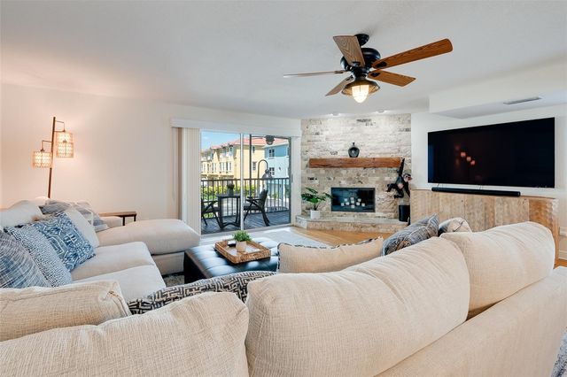 1101 PINELLAS BAYWAY S 206, Tierra Verde, FL 33715