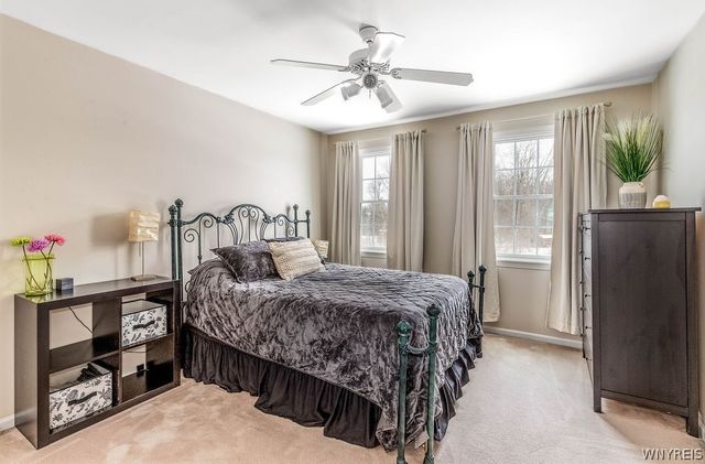 202 Woodstream Drive, Grand Island, NY 14072