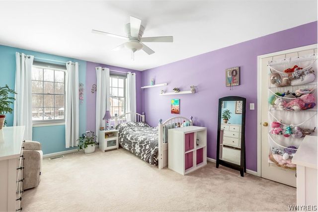 202 Woodstream Drive, Grand Island, NY 14072