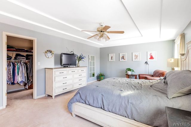 202 Woodstream Drive, Grand Island, NY 14072