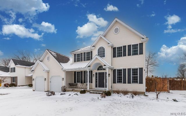 202 Woodstream Drive, Grand Island, NY 14072