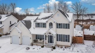 202 Woodstream Drive, Grand Island, NY 14072