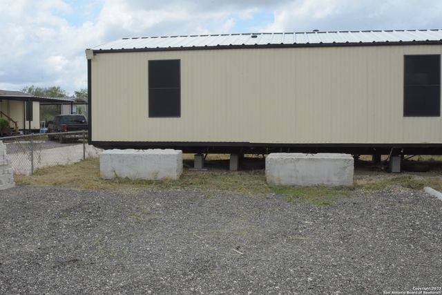 7233 PALM PARK BLVD, San Antonio, TX 78223