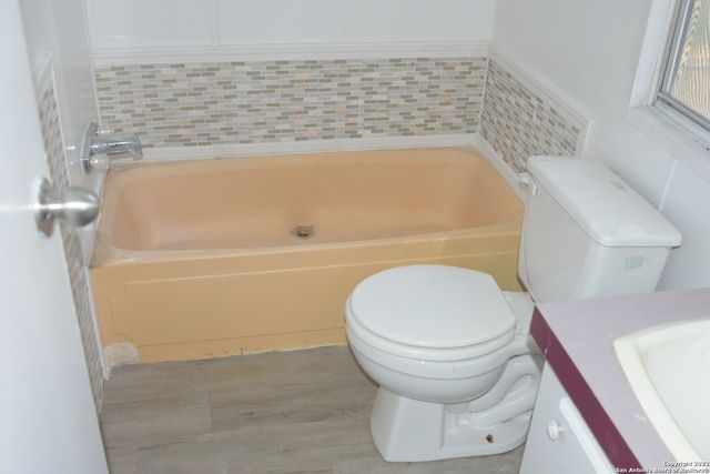 7233 PALM PARK BLVD, San Antonio, TX 78223