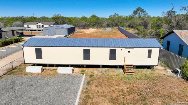 7233 PALM PARK BLVD, San Antonio, TX 78223