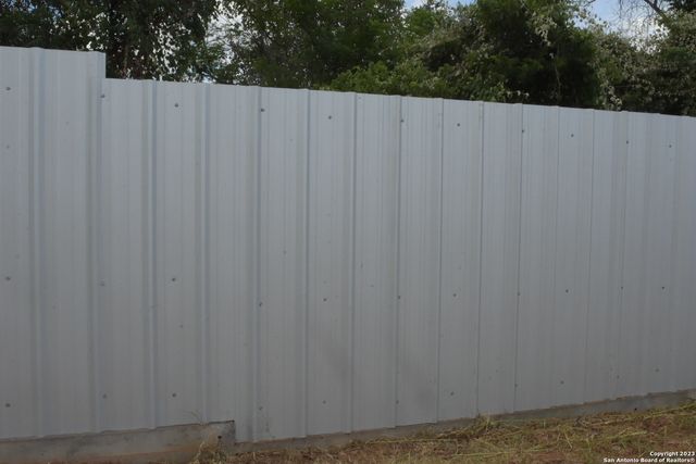 7233 PALM PARK BLVD, San Antonio, TX 78223