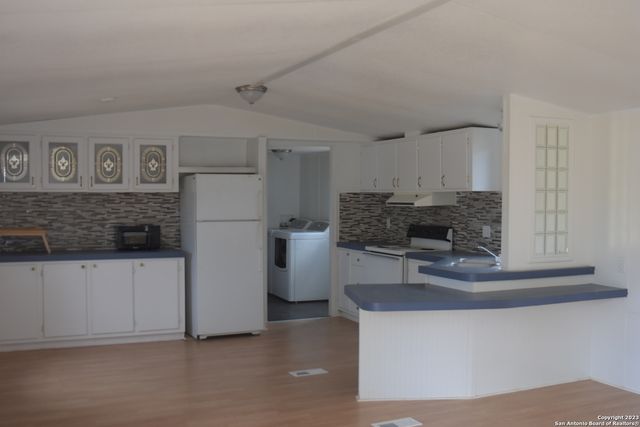 7233 PALM PARK BLVD, San Antonio, TX 78223