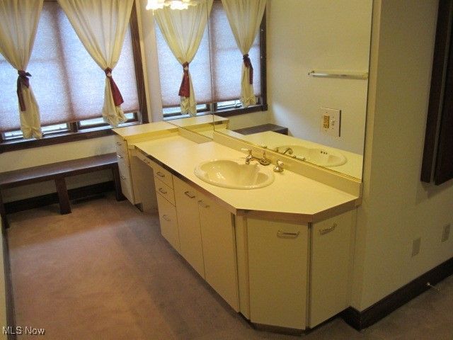 6999 Gates Road, Gates Mills, OH 44040