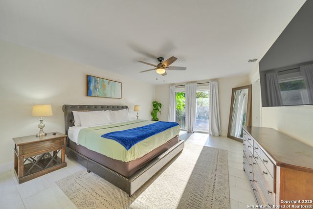 605 Squires, Castle Hills, TX 78213