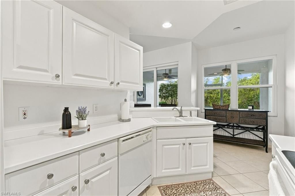 4705 Hawks Nest WAY 102, NAPLES, FL 34114 — photo 4