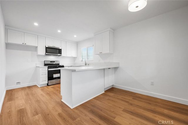 2620 W Aurora 4, Santa Ana, CA 92704