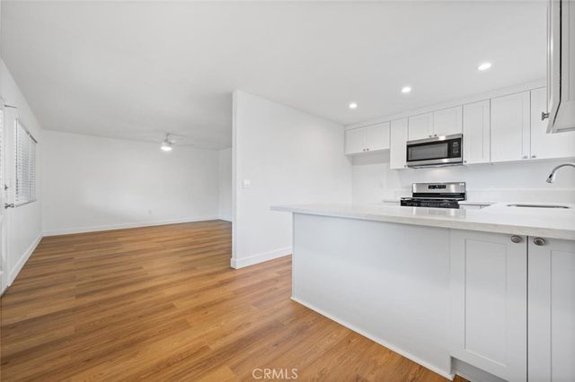 2620 W Aurora 4, Santa Ana, CA 92704