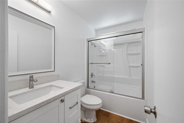 2620 W Aurora 4, Santa Ana, CA 92704