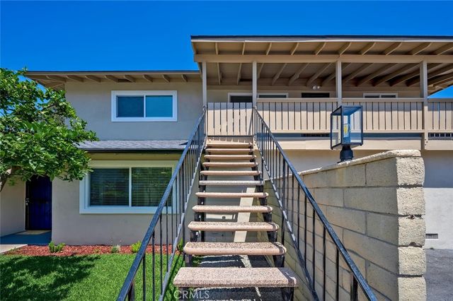2620 W Aurora 4, Santa Ana, CA 92704