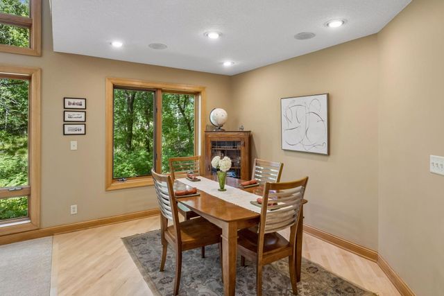 16 Timberglade Road, Bloomington, MN 55437