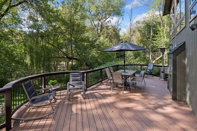 16 Timberglade Road, Bloomington, MN 55437