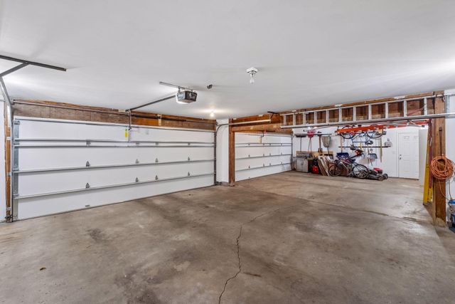 16 Timberglade Road, Bloomington, MN 55437