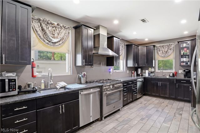 14455 E Carroll Boulevard, University Heights, OH 44118
