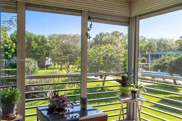 4221 W Palm Aire Dr 203, Pompano Beach, FL 33069