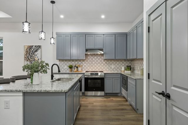 317 Kapuna Drive, Tool, TX 75143