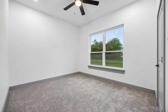 317 Kapuna Drive, Tool, TX 75143
